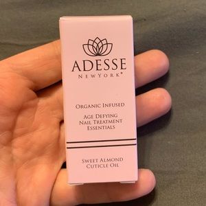 Adesse New York sweet almond cuticle oil NIB